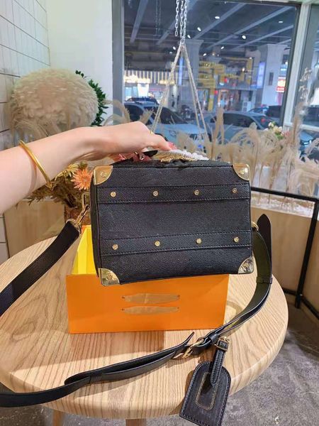 designer fashion bags embossed single shoulder messenger vintage box bag genuine leather purses tote handbags handbag girls women crossbody
designer fashion bags embossed single shoulder messenger vintage box bag genuine leather purses tote handbags handbag girls women crossbody
