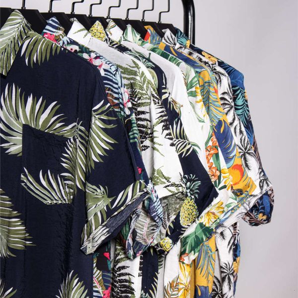 men's casual shirts shirtkorean little brother pisai flower coat 5-sleeve short sleeve shirt beach xia tiannan cotk, White;black
men's casual shirts shirtkorean little brother pisai flower coat 5-sleeve short sleeve shirt beach xia tiannan cotk, White;black