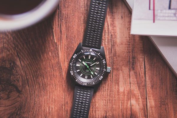 wristwatches proxima black pvd 62mas 65 stainless steel diver dive watch nh36 movement ceramic bezel insert c3 luminous green day-date, Slivery;brown
wristwatches proxima black pvd 62mas 65 stainless steel diver dive watch nh36 movement ceramic bezel insert c3 luminous green day-date, Slivery;brown