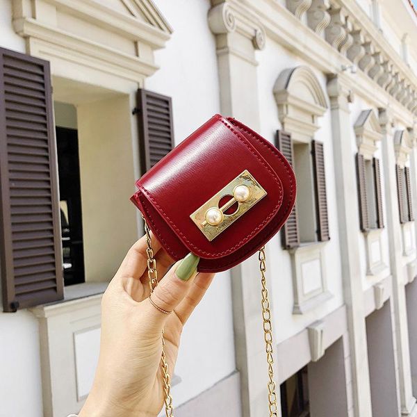 korean women's one shoulder messenger bag trend all in girl's chain small round fashion zero wallet waist bags
korean women's one shoulder messenger bag trend all in girl's chain small round fashion zero wallet waist bags