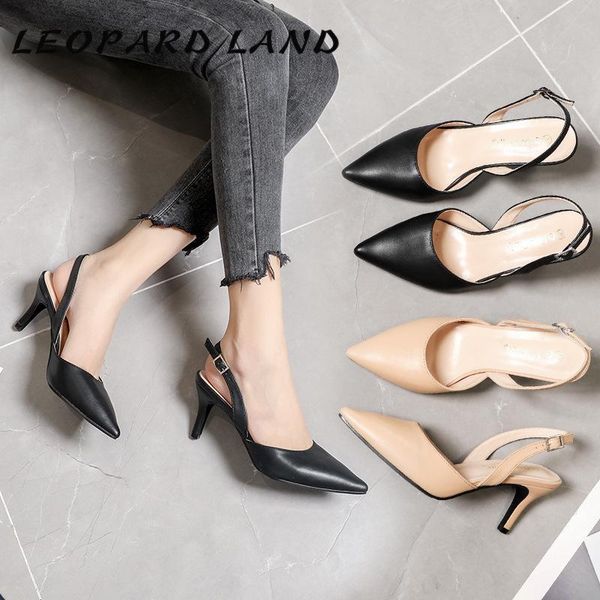 8cm 2021 summer fashion pointed stiletto heel sandals slotted patent leather shallow high women tws, Black
8cm 2021 summer fashion pointed stiletto heel sandals slotted patent leather shallow high women tws, Black