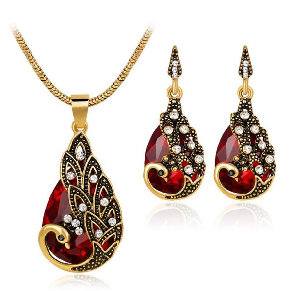 earrings & necklace vintage women elegant peacock waterdrop rhinestone pendant crystal jewelry set wedding jewlery, Silver
earrings & necklace vintage women elegant peacock waterdrop rhinestone pendant crystal jewelry set wedding jewlery, Silver