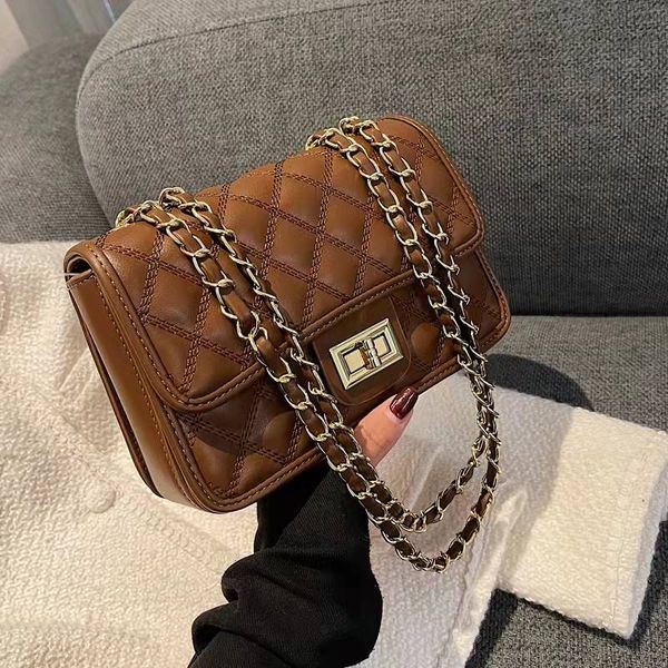 hbp designer diamond lattice cross body luxury messenger bag lady leather handbags fashion shoulder bags flip metal buckle chain bag multipl
hbp designer diamond lattice cross body luxury messenger bag lady leather handbags fashion shoulder bags flip metal buckle chain bag multipl