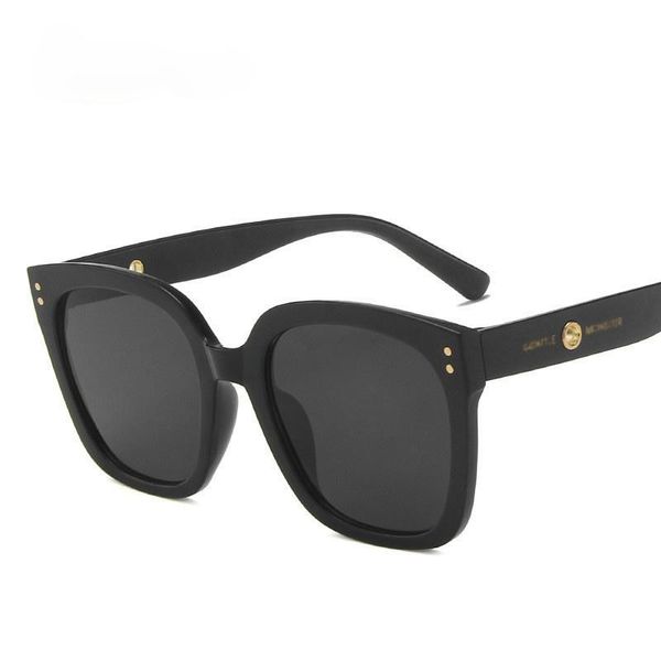 sunglasses oversized goggles mens square women gentle brand rivet gold silver black elegant ladies eyewear uv400, White;black
sunglasses oversized goggles mens square women gentle brand rivet gold silver black elegant ladies eyewear uv400, White;black