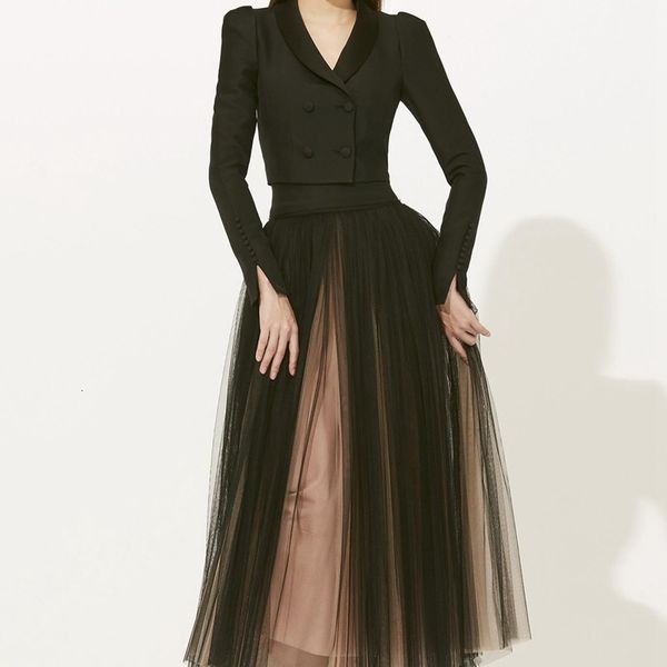 low-cut black tulle jacket fine-tempered sock skirt women of high-quality pieces
low-cut black tulle jacket fine-tempered sock skirt women of high-quality pieces
