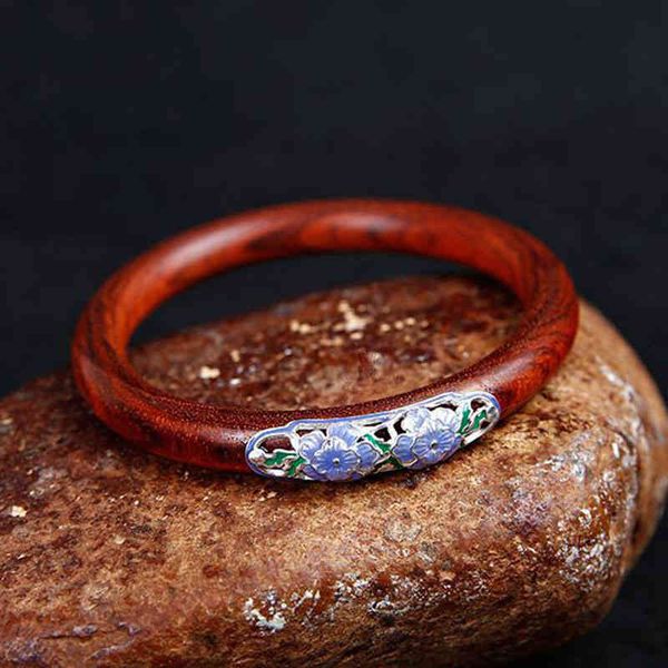 chinese style products indian lobular red sandalwood fashion national scenery thai blue bracelet inlaid with silver jewelry wood women'
chinese style products indian lobular red sandalwood fashion national scenery thai blue bracelet inlaid with silver jewelry wood women'