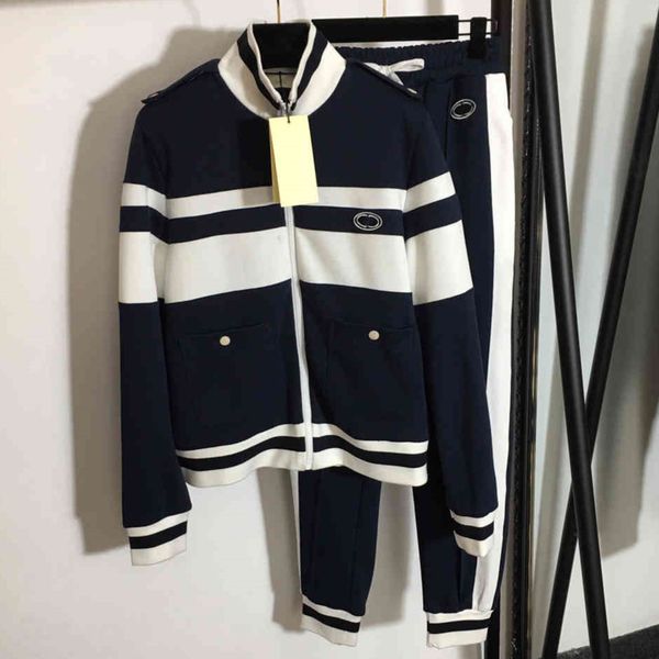2021ss brand women tracksuit stitching logo hoodies pants 2 piece suit autumn cciggu brand sports suit long sleeve running fitness female sp, White
2021ss brand women tracksuit stitching logo hoodies pants 2 piece suit autumn cciggu brand sports suit long sleeve running fitness female sp, White