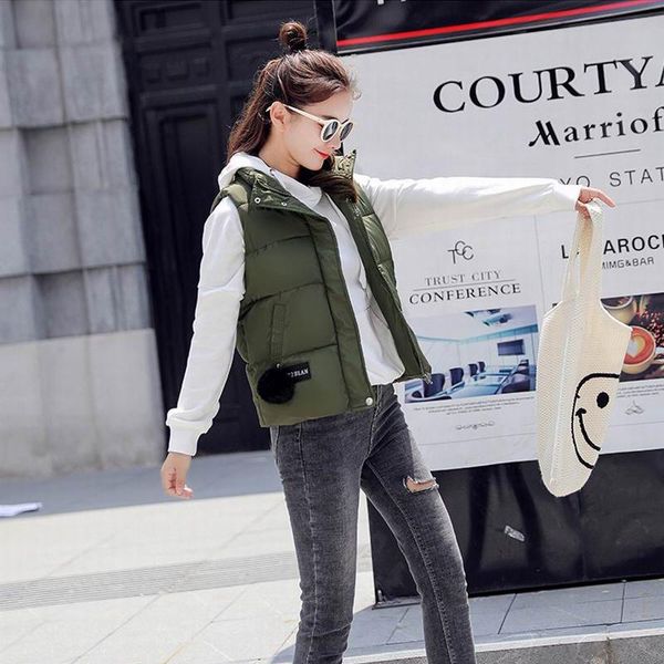 women's vests 2021 winter arrival down cotton padded vest women windproof warm short waistcoat female sleeveless coat plus size m-xxxl, Black;white
women's vests 2021 winter arrival down cotton padded vest women windproof warm short waistcoat female sleeveless coat plus size m-xxxl, Black;white