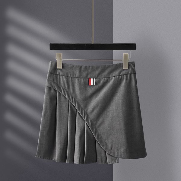 men's and women's summer new tb pleated grey high waist suit short temperament anti light college style slim skirt women, Black
men's and women's summer new tb pleated grey high waist suit short temperament anti light college style slim skirt women, Black