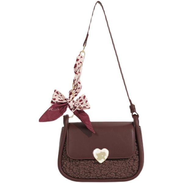 shoulder bags korean original female bag 2022 leather stitching lamb hair small square love decoration single messenger
shoulder bags korean original female bag 2022 leather stitching lamb hair small square love decoration single messenger