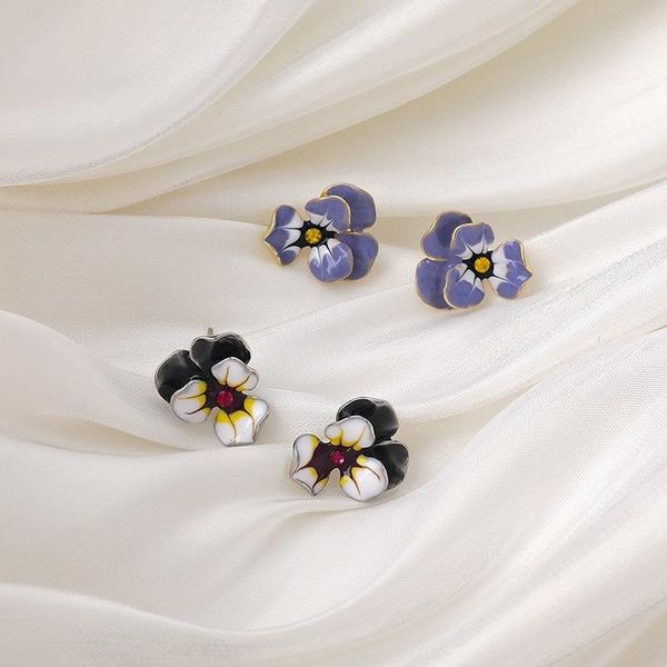 stud 2021 french retro lavender oil dripping flower earrings metal gradient fairy rhinestone drip glaze ins wind, Golden;silver
stud 2021 french retro lavender oil dripping flower earrings metal gradient fairy rhinestone drip glaze ins wind, Golden;silver