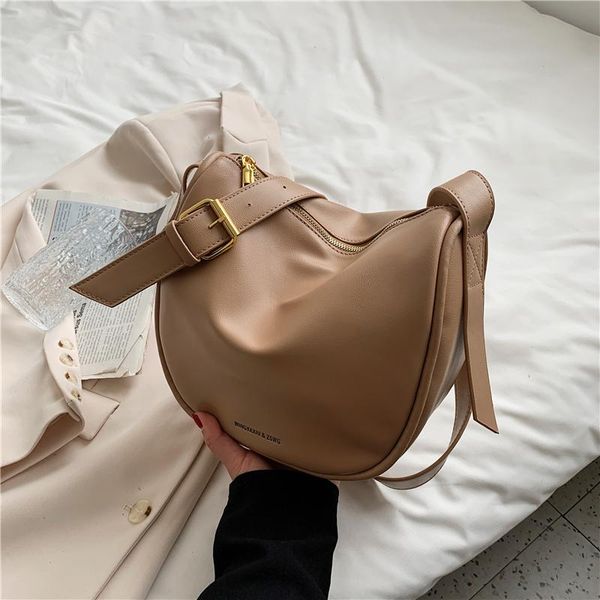 evening bags solid color leather wide shoulder strap one-shoulder messenger for women 2021 luxury designer handbags
evening bags solid color leather wide shoulder strap one-shoulder messenger for women 2021 luxury designer handbags