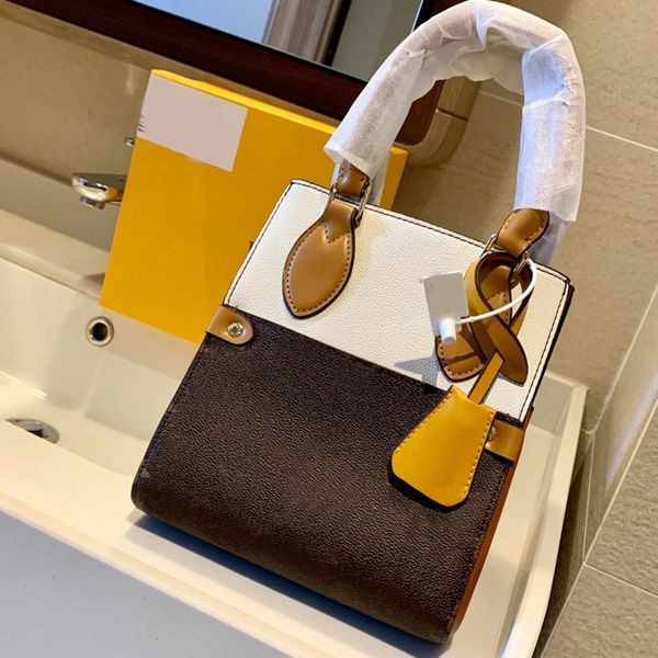 new deformation package retro tote bag travel bag women bag large capacity package genuine leather l letter interior zipperrcuh
new deformation package retro tote bag travel bag women bag large capacity package genuine leather l letter interior zipperrcuh