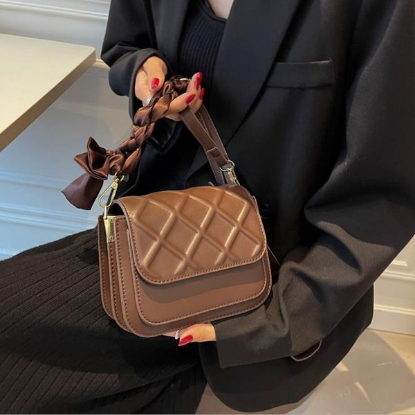 autumn/winter fashion women's bag personalized bow tie niche design one-shoulder messenger bags
autumn/winter fashion women's bag personalized bow tie niche design one-shoulder messenger bags