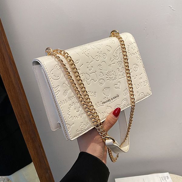 niche design bag female new fashion high-end chain messenger bag shoulder bag square underarm dual-use width 21.5cm
niche design bag female new fashion high-end chain messenger bag shoulder bag square underarm dual-use width 21.5cm