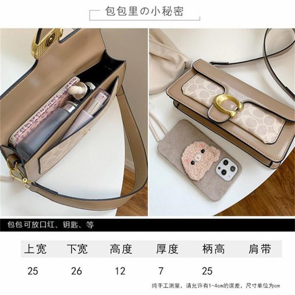 Designers Duffel Bags 45CM 55CM luxury large capacity travel sale High quality women men Genuine Leather shoulder Fashion bag carry rivets with lock head bsthft, Sky blue
Designers Duffel Bags 45CM 55CM luxury large capacity travel sale High quality women men Genuine Leather shoulder Fashion bag carry rivets with lock head bsthft, Sky blue