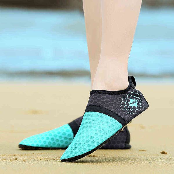 water shoes men women swimming shoes summer aqua beach shoes beach seaside flat soft non-slip sneakers 211112, Black