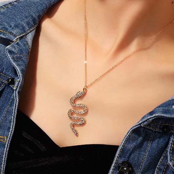 chokers punk crystal snake pendant necklace women simple gold chain choker jewelry trendy statement personalise gift, Golden;silver
chokers punk crystal snake pendant necklace women simple gold chain choker jewelry trendy statement personalise gift, Golden;silver