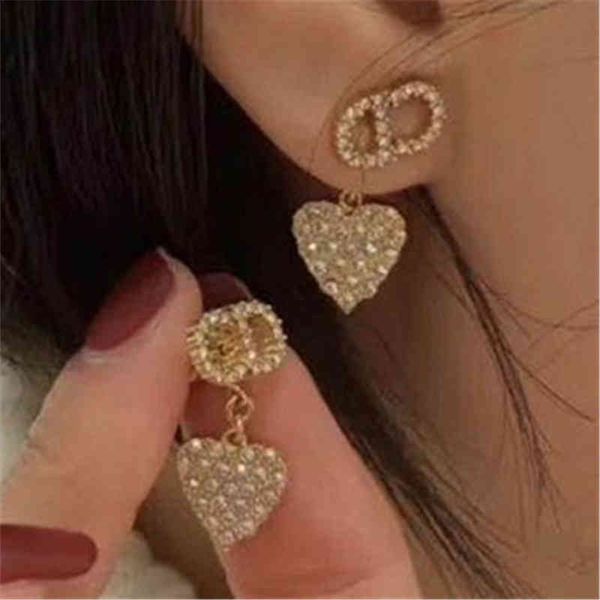 70% off love letter earrings women's simple sterling silver anti allergy earrings are versatile and compact, Golden
70% off love letter earrings women's simple sterling silver anti allergy earrings are versatile and compact, Golden