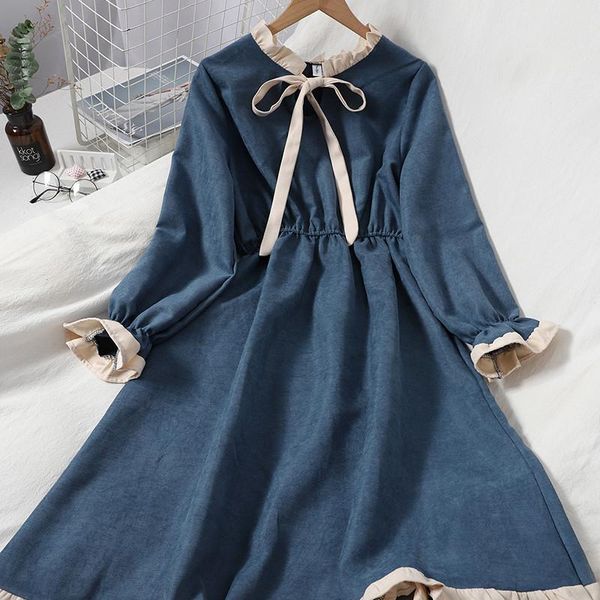 casual dresses sweet girl spring autumn color contrast midi dress long flare sleeve stand collar tie up college style waisted, Black;gray
casual dresses sweet girl spring autumn color contrast midi dress long flare sleeve stand collar tie up college style waisted, Black;gray