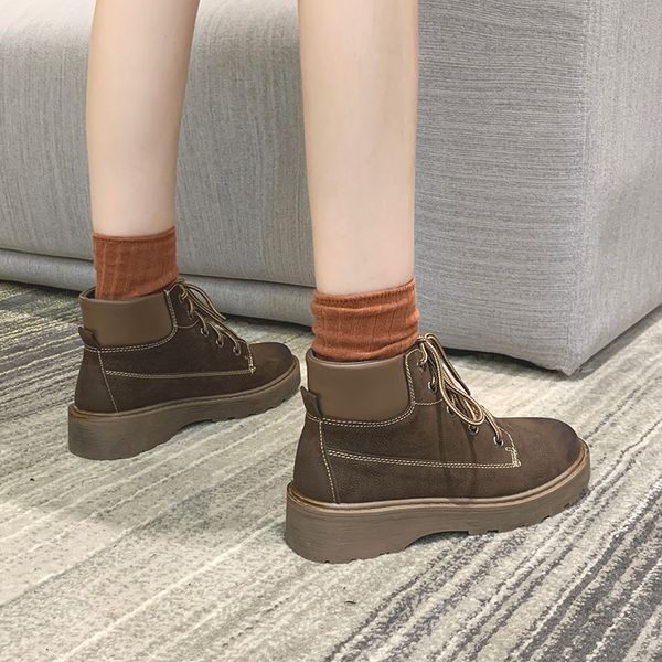 Vintage Spring and Autumn Martin Boots 2021 Fashion Cool Girl Plus Velvet Platform Ankle Boots Comfortable Lace-up Women Boots, Black
Vintage Spring and Autumn Martin Boots 2021 Fashion Cool Girl Plus Velvet Platform Ankle Boots Comfortable Lace-up Women Boots, Black