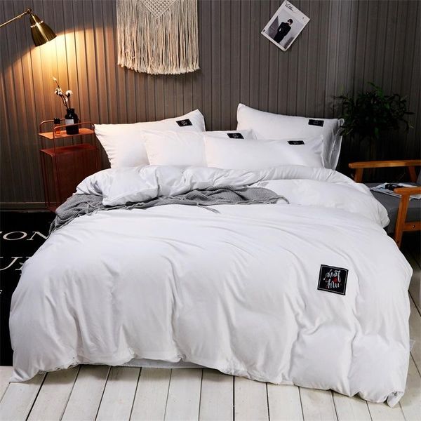summer ice silk bed pack four-piece simple double-sided washing simulation duvet cover color nude sheet bedding sets
summer ice silk bed pack four-piece simple double-sided washing simulation duvet cover color nude sheet bedding sets