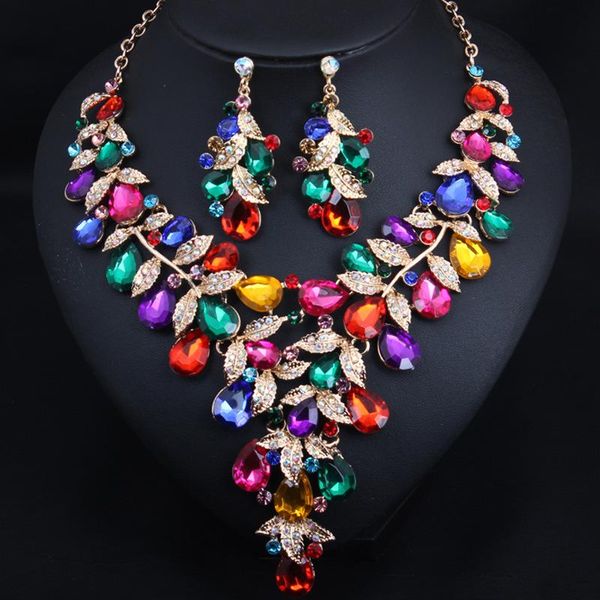 chokers shiny luxury glass exaggerated flower shape jewelry sets necklace earring for women wedding banquet dress dinner accessorie, Golden;silver
chokers shiny luxury glass exaggerated flower shape jewelry sets necklace earring for women wedding banquet dress dinner accessorie, Golden;silver