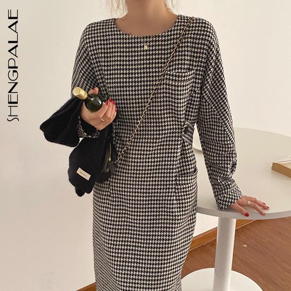 casual dresses shengpalae 2021 winter women's loose round neck plaid long sleeve back single breasted lace up waist woolen dress 8d897, Black;gray
casual dresses shengpalae 2021 winter women's loose round neck plaid long sleeve back single breasted lace up waist woolen dress 8d897, Black;gray