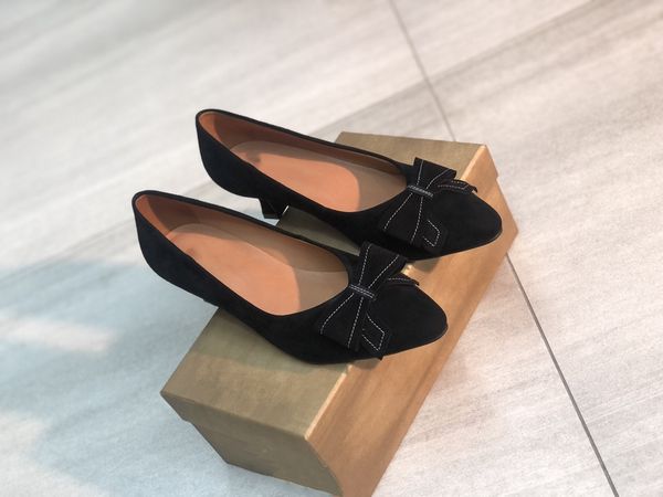 high heels female summer korean students with skirt sandals soft leather shoes pointed bow thick heel single spot, Black
high heels female summer korean students with skirt sandals soft leather shoes pointed bow thick heel single spot, Black