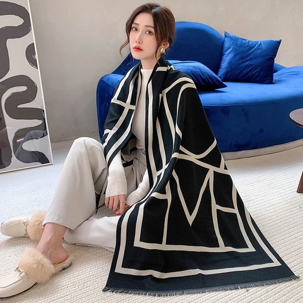shawl scarf 2021 women's korean geometric imitation velvet autumn and winter warm fashion versatile long net red, Blue;gray
shawl scarf 2021 women's korean geometric imitation velvet autumn and winter warm fashion versatile long net red, Blue;gray