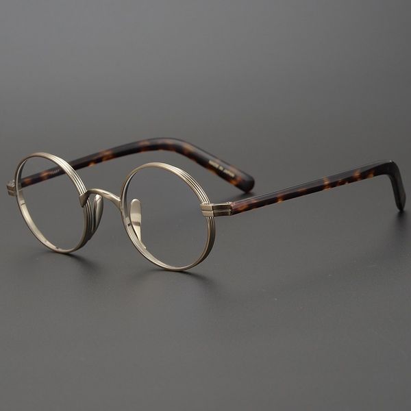 design sunglasses japanese collection john lennon's same small round frame style, White;black
design sunglasses japanese collection john lennon's same small round frame style, White;black