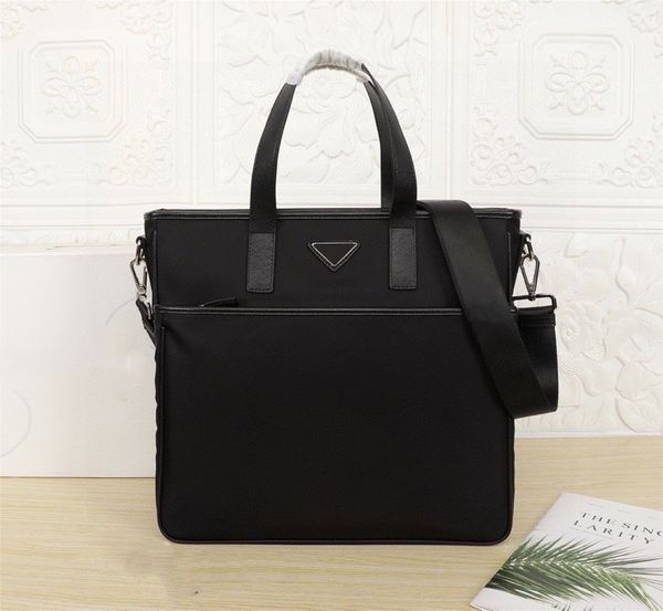 men's black waterproof nylon designer briefcase lapbag large capacity classic fashion office handbag
men's black waterproof nylon designer briefcase lapbag large capacity classic fashion office handbag
