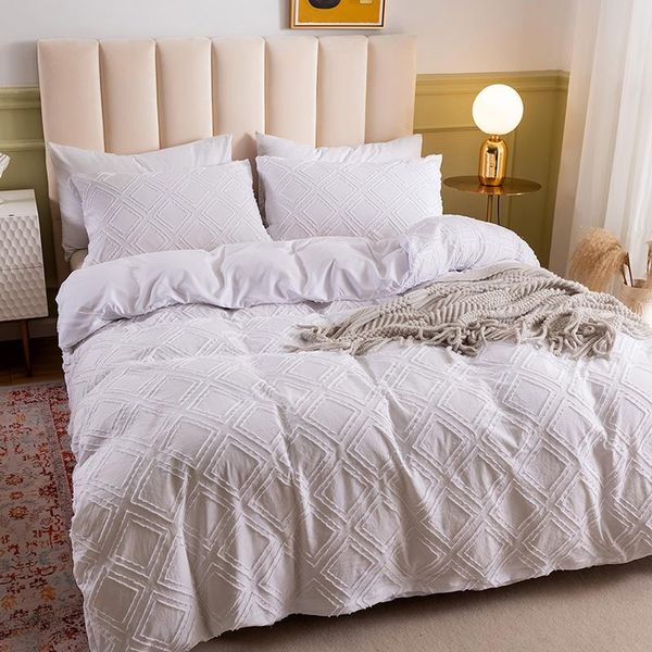 bedding sets polyester set nordic bed cover solid color quilt whiskers duvet soft bedspread on the home textiles
bedding sets polyester set nordic bed cover solid color quilt whiskers duvet soft bedspread on the home textiles