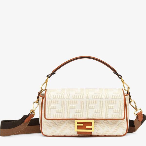 2021 new embroidered ff stick bag canvas bag female uette one shoulder cross carryzly
2021 new embroidered ff stick bag canvas bag female uette one shoulder cross carryzly