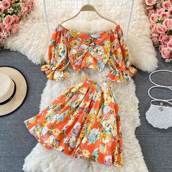 two piece dress two-piece suit printed temperament square collar puff sleeves pleated cropped with high waist a-line skirt sho, White
two piece dress two-piece suit printed temperament square collar puff sleeves pleated cropped with high waist a-line skirt sho, White