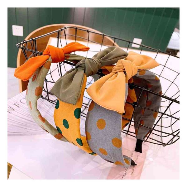 barrettes hairpin korean xiaoxiangfeng net red flocking cream wave point plain bow hair hoop wide ornament, Golden;silver
barrettes hairpin korean xiaoxiangfeng net red flocking cream wave point plain bow hair hoop wide ornament, Golden;silver