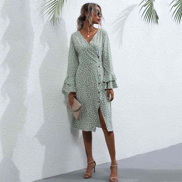 casual dresses autumn and winter mid-length dress hedging retro green print v-neck mid-waist slimming temperament large swing wome, Black;gray
casual dresses autumn and winter mid-length dress hedging retro green print v-neck mid-waist slimming temperament large swing wome, Black;gray