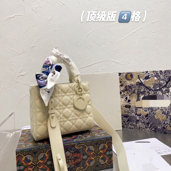 2021 new princess cow portable messenger women's four lattice rhombic chain bag leather friction6jru
2021 new princess cow portable messenger women's four lattice rhombic chain bag leather friction6jru