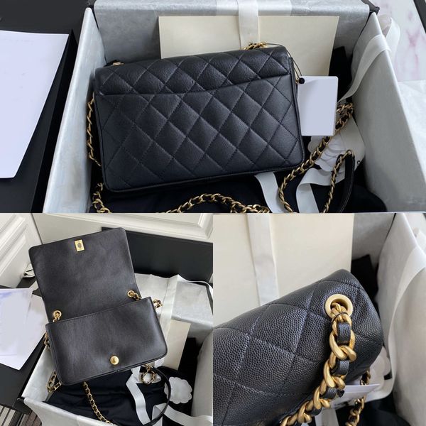 style shoulder bag the material import 78851 new grain leather through a special process heavy metal chain it's gorgeous fashion bags
style shoulder bag the material import 78851 new grain leather through a special process heavy metal chain it's gorgeous fashion bags