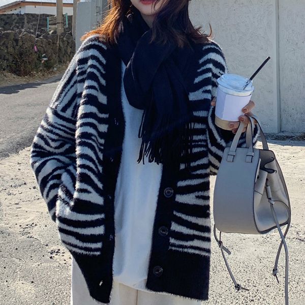 women's sweaters thick cardigan with v-neck cleavage, feminine, casual, autumn and winter fashion, zebra stripe, mesh egfc, White;black
women's sweaters thick cardigan with v-neck cleavage, feminine, casual, autumn and winter fashion, zebra stripe, mesh egfc, White;black