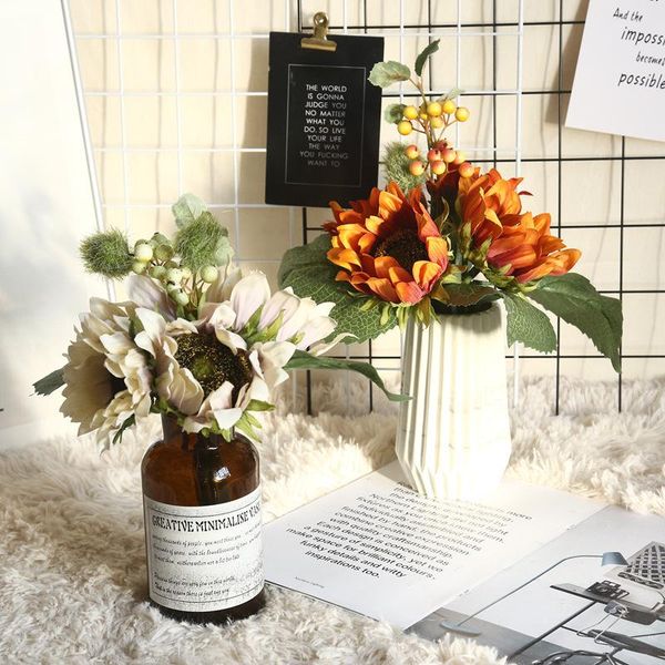 35cm 1 bunch european sunflower artificial flower home decoration wedding hand-held wall plant fake decorative flowers & wreaths
35cm 1 bunch european sunflower artificial flower home decoration wedding hand-held wall plant fake decorative flowers & wreaths