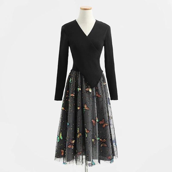 casual dresses patchwork women knitted dress autumn winter elegant mesh embroidery midi v neck vintage black 2021 ladies clothes, Black;gray
casual dresses patchwork women knitted dress autumn winter elegant mesh embroidery midi v neck vintage black 2021 ladies clothes, Black;gray