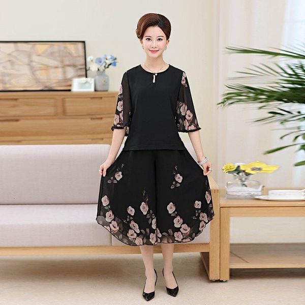 casual dresses women sets 2 pieces chiffon printing clothing set summer middle aged mother loose printed blouse t-shirts +pants ovuz, Black;gray
casual dresses women sets 2 pieces chiffon printing clothing set summer middle aged mother loose printed blouse t-shirts +pants ovuz, Black;gray