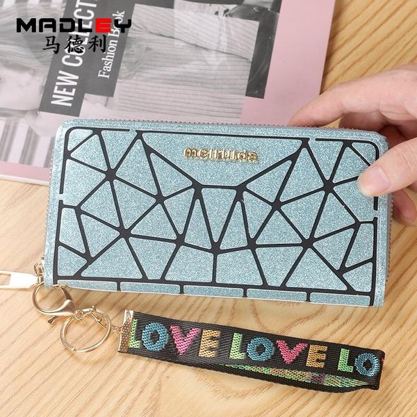wallets 2021 multiple compartments luminous geometric travel money wallet clip fashion women leather long clutch, Red;black
wallets 2021 multiple compartments luminous geometric travel money wallet clip fashion women leather long clutch, Red;black