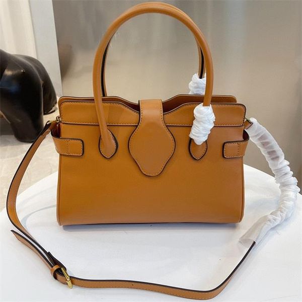 luxury designer brand fashion shoulder shopping vintage bags handbags totes women letter purse phone bag dumplings package
luxury designer brand fashion shoulder shopping vintage bags handbags totes women letter purse phone bag dumplings package