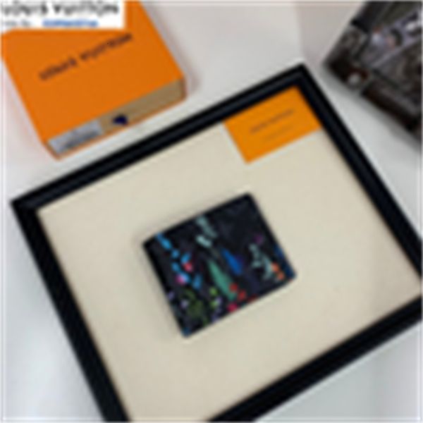 designer luxury m60895 silk-print grass short wallet women real leather long wallets chain wallet pouches key card holders phone brand cases, Red;black
designer luxury m60895 silk-print grass short wallet women real leather long wallets chain wallet pouches key card holders phone brand cases, Red;black