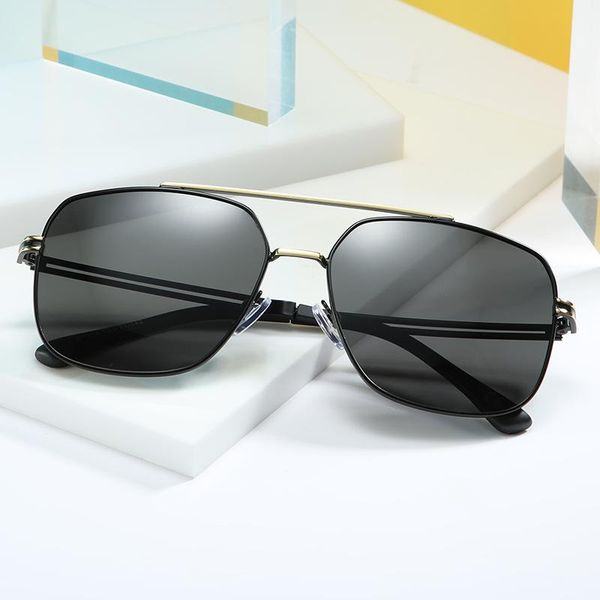 sunglasses 2021 italy design classic pilot polarized men uv400 driving glasses anti-glare car for man p178, White;black
sunglasses 2021 italy design classic pilot polarized men uv400 driving glasses anti-glare car for man p178, White;black