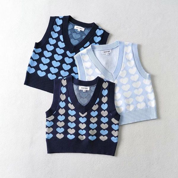 women's t-shirt 2021 style v-neck knitted sleeveless sweater casual love pattern navy vest top, White
women's t-shirt 2021 style v-neck knitted sleeveless sweater casual love pattern navy vest top, White