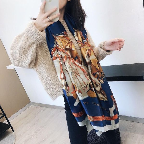 2021 famous designer ms xin design gift 100% silk scarf size 180x90cm can be whole309d, Blue;gray
2021 famous designer ms xin design gift 100% silk scarf size 180x90cm can be whole309d, Blue;gray