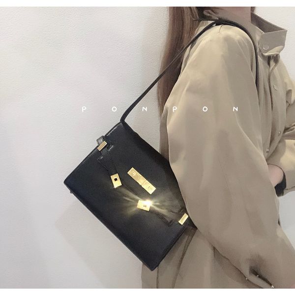 korean new product website populus mangrove manhattan kelly single shoulder temperament fashion postman messenger bag
korean new product website populus mangrove manhattan kelly single shoulder temperament fashion postman messenger bag